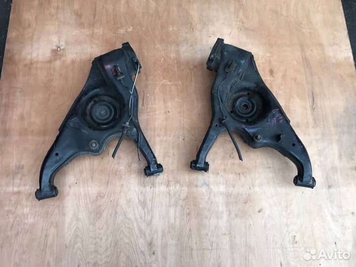 Рычаг задний Mitsubishi Grandis передний привод