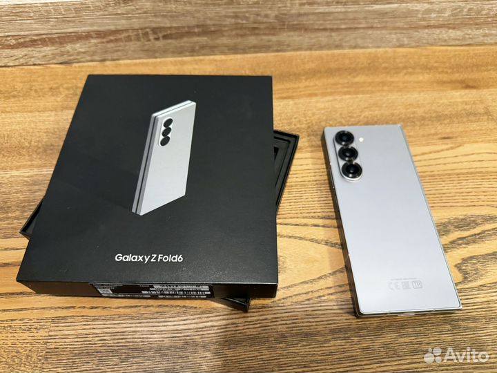 Samsung Galaxy Z Fold6, 12/256 ГБ