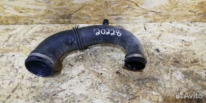 Патрубок (трубопровод, шланг) Renault Megane 2