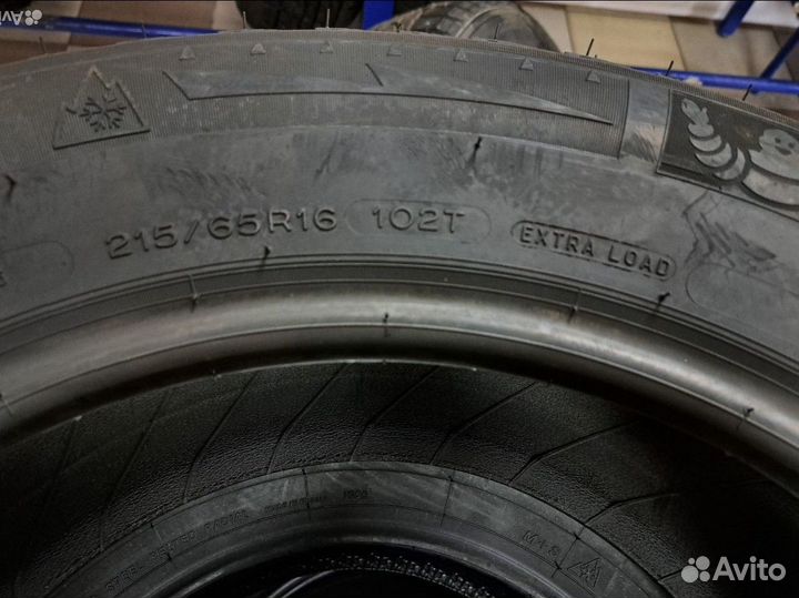 Michelin X-Ice North XIN2 215/65 R16 102T