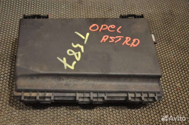 Блок предохранителей opel Astra L48