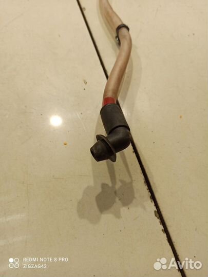 Трубка электролюка(передняя правая) (Kia K900 II)