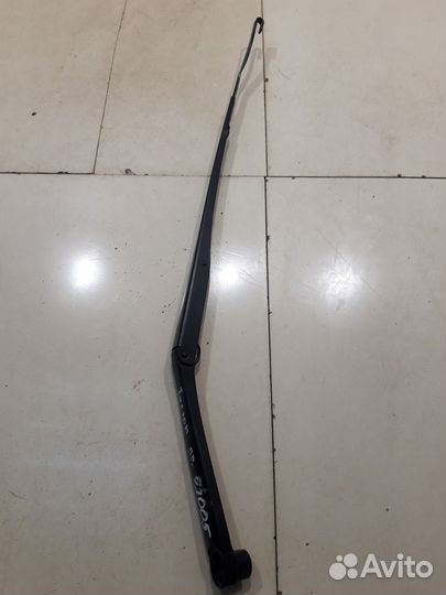 Поводок стеклоочистителя (правый) (Hyundai Tucson)