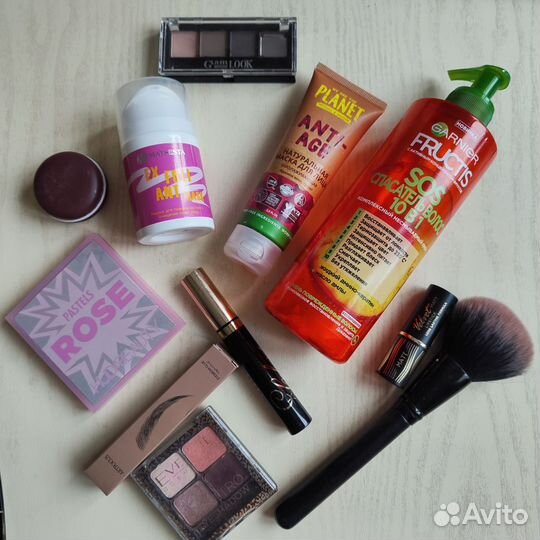 Большой пакет косметики для лица и тела