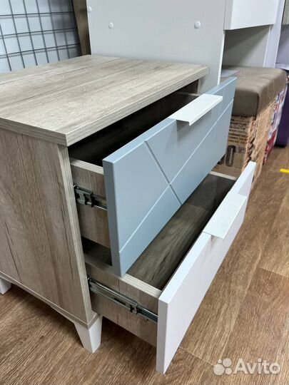 Тумба прикроватная 