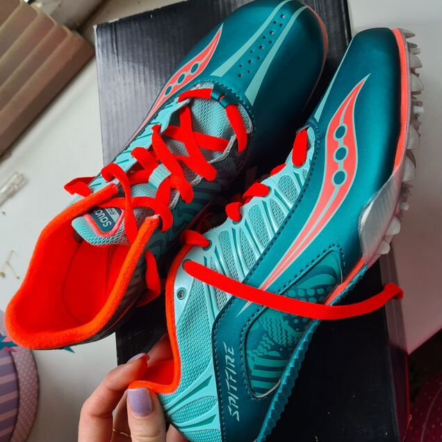Легкоатлетические шиповки Saucony Spitfire женские