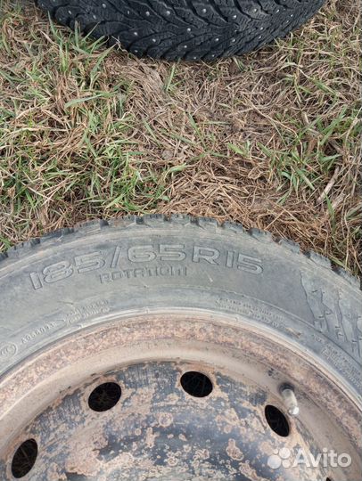 Nokian Tyres Hakkapeliitta 9 185/65 R15