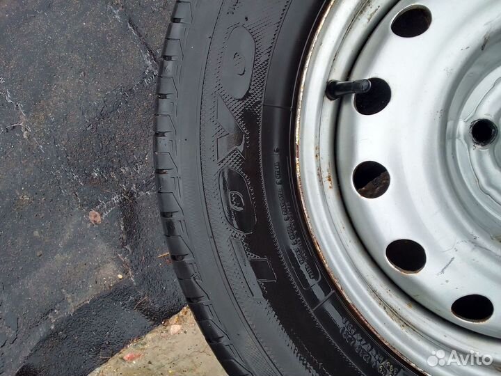 Toyo NanoEnergy 3 185/70 R14 88T