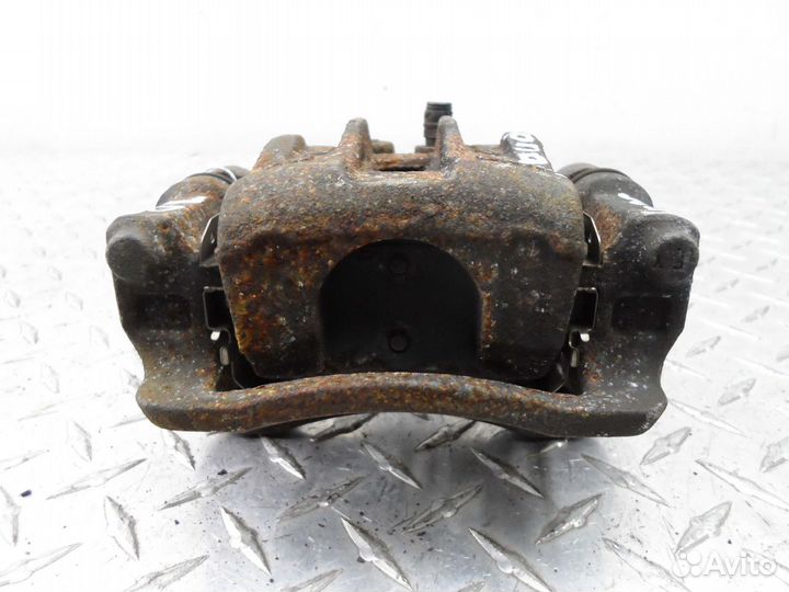 Суппорт задний правый Hyundai Sonata 7 LF