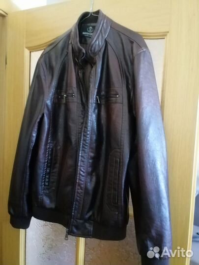Куртка новая мужская, под кожу, р.52, коричневая
