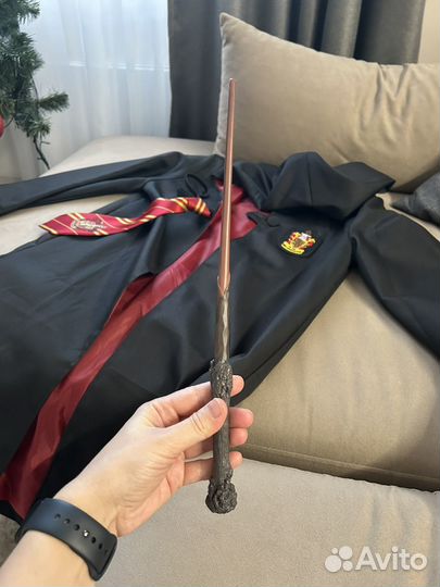 Мантия, галстук, палочка Гарри Потера