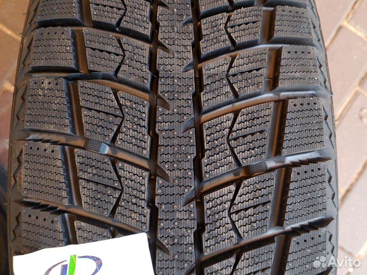 LingLong Green-Max Winter Ice I-15 SUV 225/65 R17