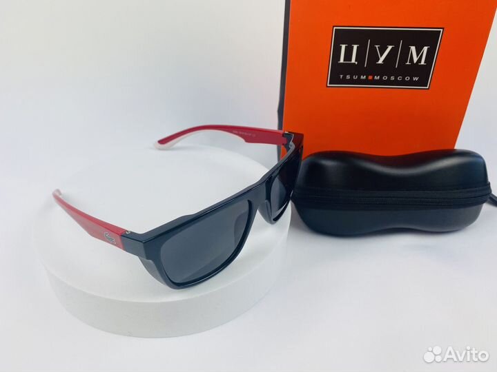 Солнцезащитные очки Lacoste