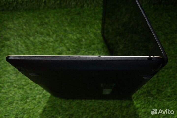 Золотистый офисник от asus с SSD