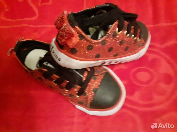 Кеды для девочки размер24-25,б/у,в отличном состоя