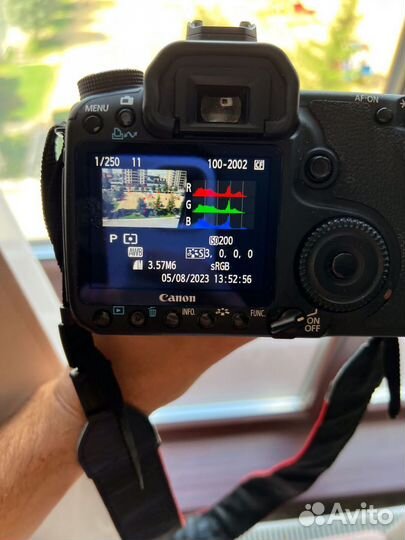 Зеркальный фотоаппарат canon 50D