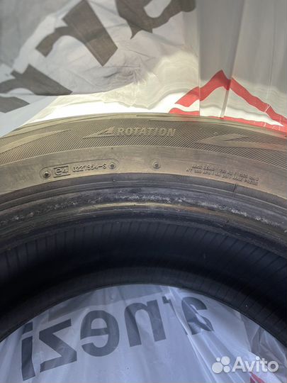 Bridgestone Blizzak DM-V2 215/60 R17 R