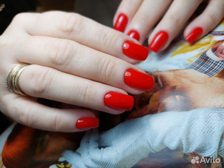 Маникюр и педикюр