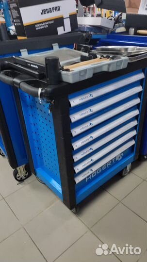 Набор инструментов в тележке, 214 предметов