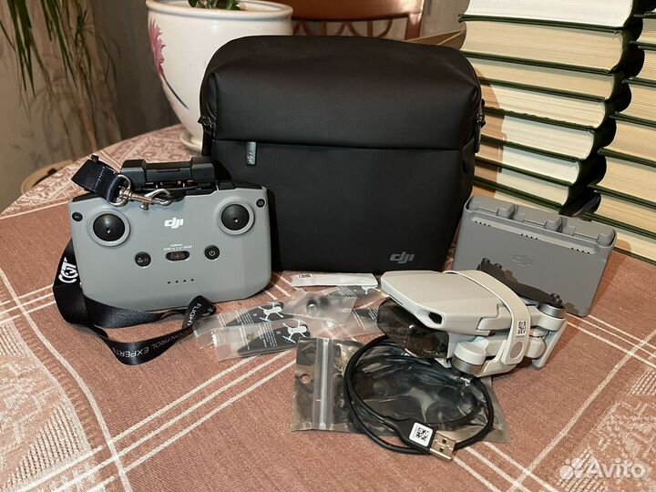Квадрокоптер DJI mini 2 fly more combo
