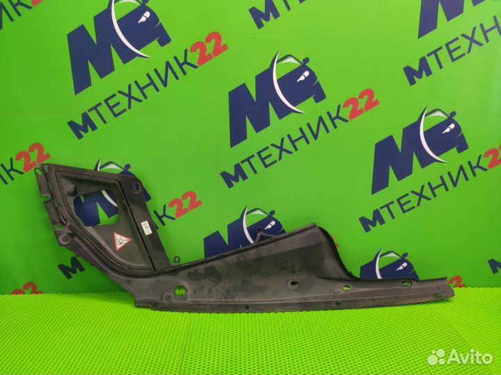 Накладка замка капота левая Bmw 5 F10 N52B25 2010