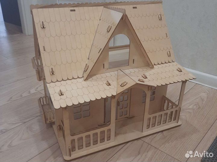 Детский игровой домик из дерева