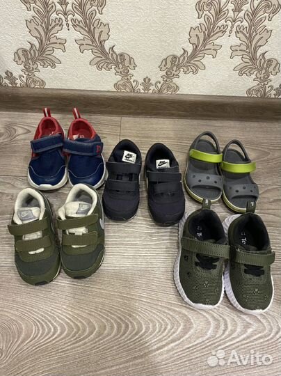 Кроссовки Nike, tombi, crocs