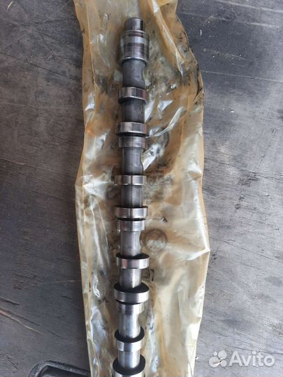 Выпускной распредвал Крафтер (Амарок)