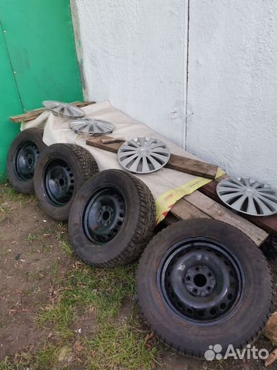 Nokian Tyres Hakkapeliitta 7 SUV 215/65 R16 102T