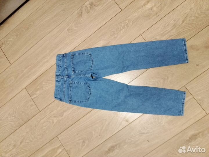 Джинсы для мальчика новые 140