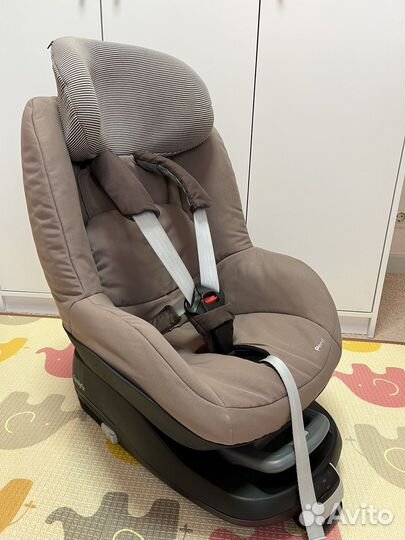 Автокресло maxi cosi pearl + база FamilyFix