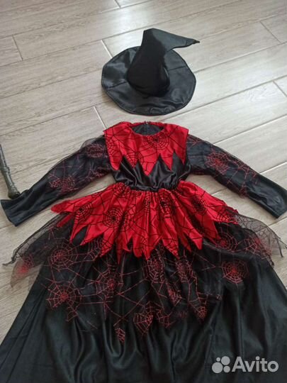 Ведьма/ведьмочка на Хэллоуин