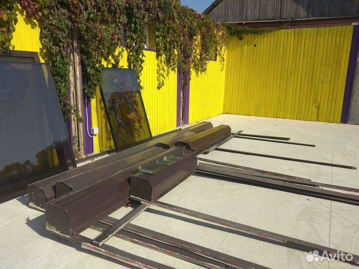 Кухонной оборудование. Окна металлопластиковые б/у