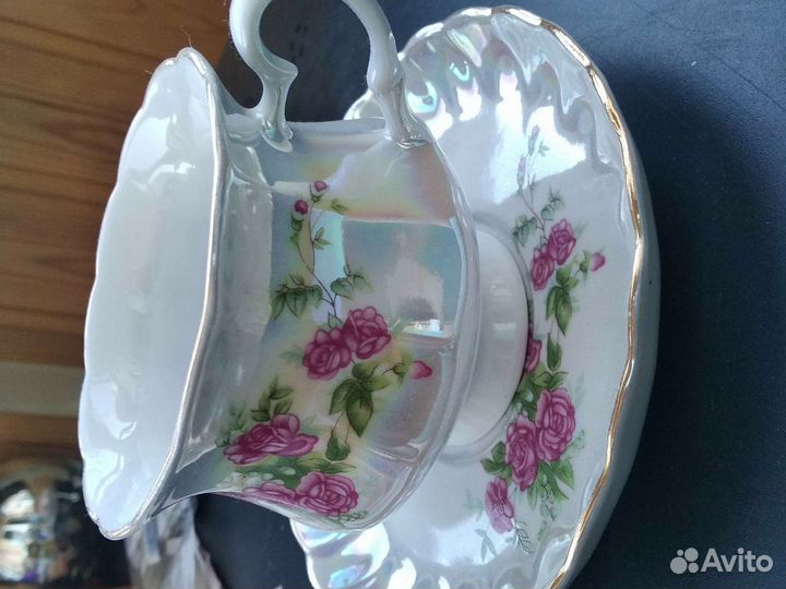 Чайные чашки с блюдцами