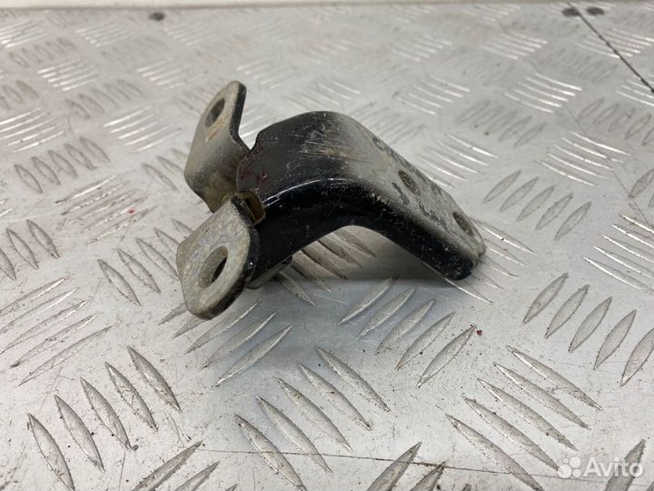 Б/У петля двери задний левый Hyundai Solaris 1 RB