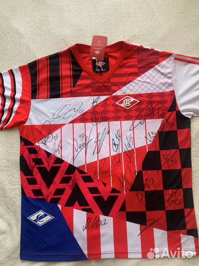 Футболка с автографами игроков фк Спартак Москва