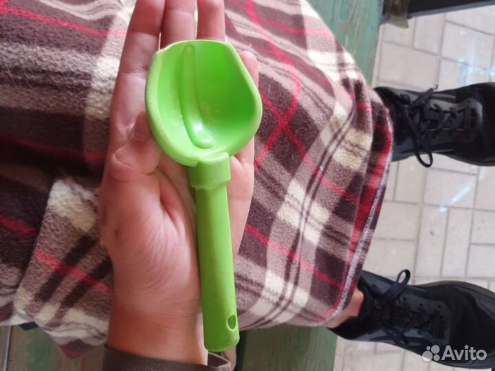 Лопатка детская для песка