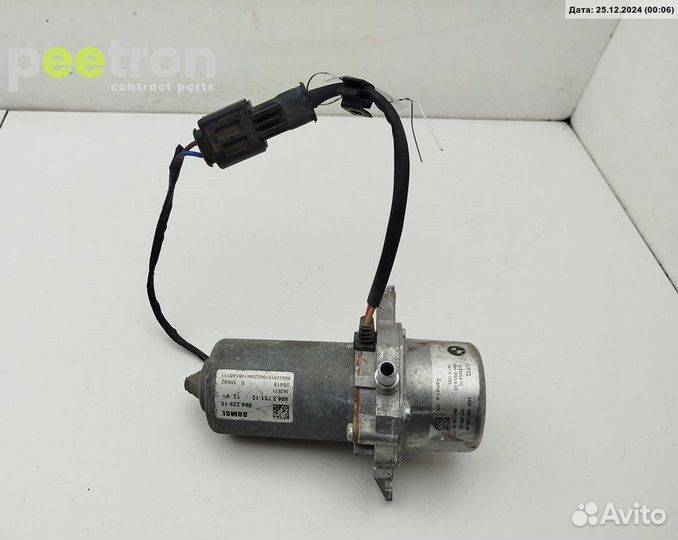 Б/У Б/У Насос вакуумный сломано одно крепление