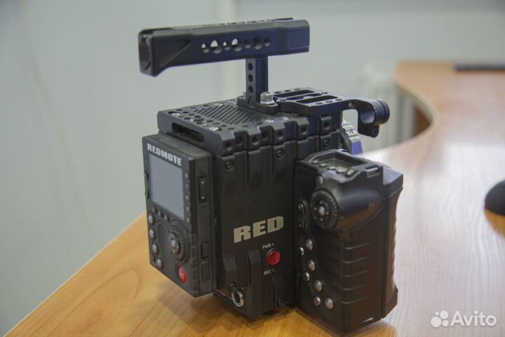Камера RED Epic Mysterium-X Production Kit (PL/EF)