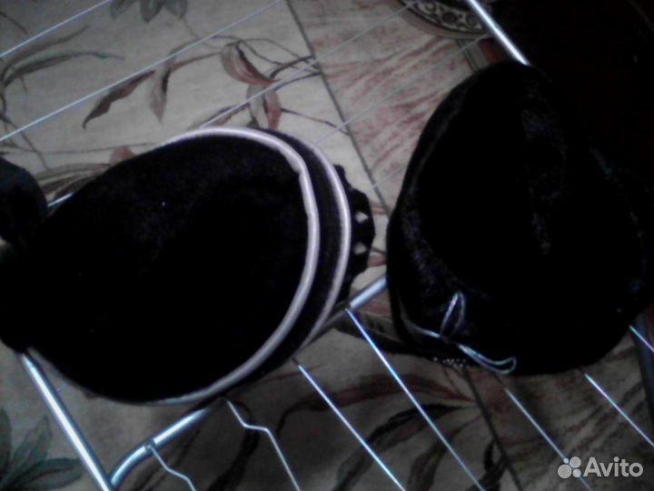 Продам шапки