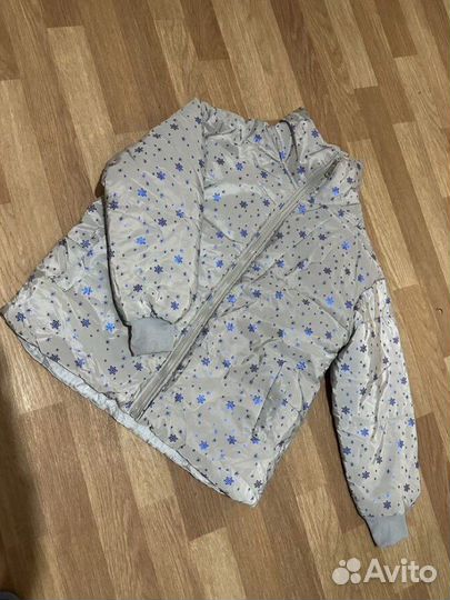 Куртка демисезонная S новая