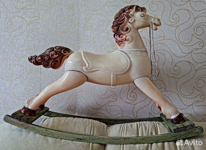 Лошадка - качалка времен СССР. Высота - 67 см
