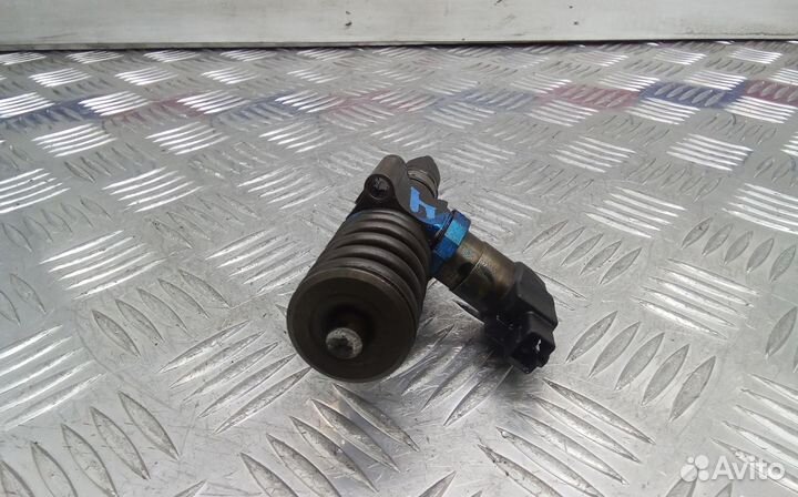 Форсунка дизельная volkswagen passat B6 2005-2009