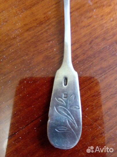 Старинная серебряная ложечка