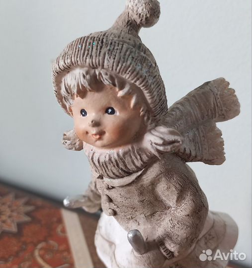 Статуэтка ангел лыжник девочка