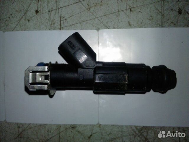 Форсунка топливная Ford Focus 2 2004-2011