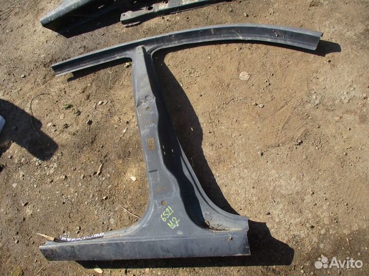 Стойка передней двери правая Renault Megane 2 LM2Y