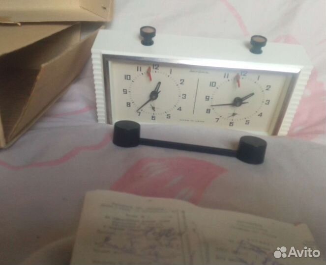 Часы шахматные янтарь