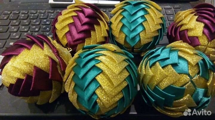 Новогодние игрушки