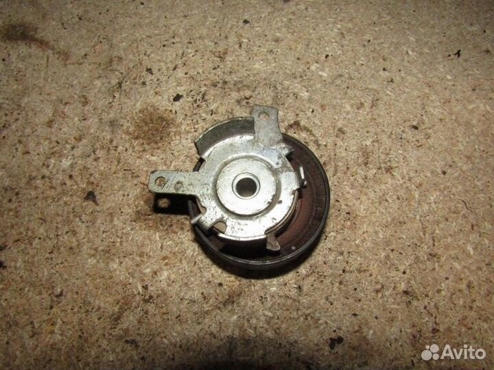 Ролик-натяжитель ремня грм C-MAX 2003-2011